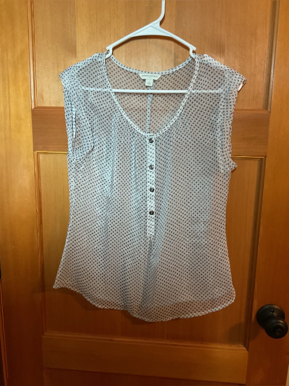 Banana Republic Light Blue Polka Dot (mini stars) Sleeveless Button-Front Blouse